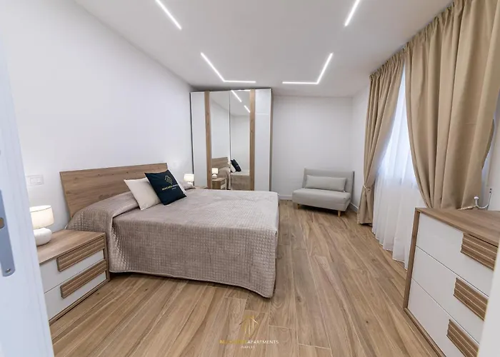 Macarth Apt Deluxe Napoli Centro